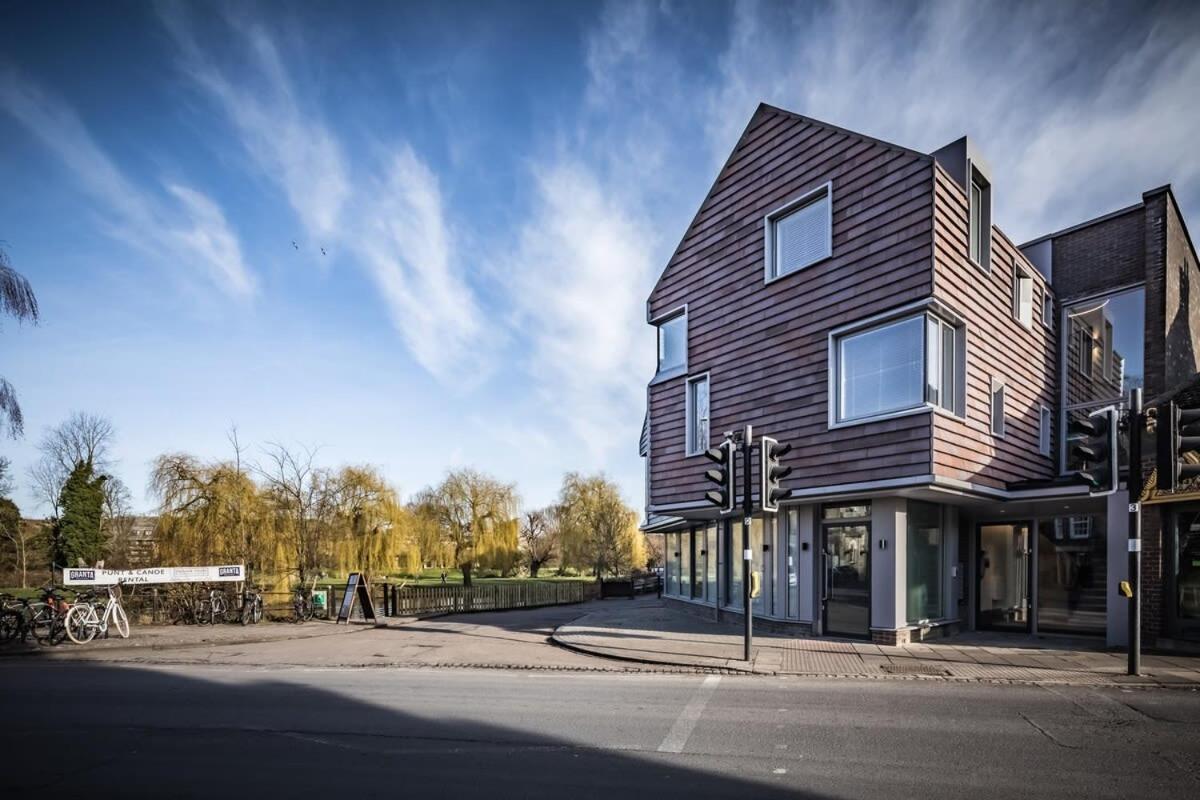 Luxurious City Centre Apartment With Balcony Cambridge  Exterior photo